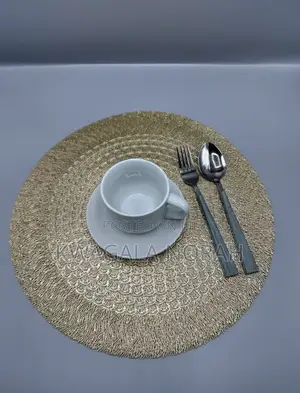 Round Place Mats Set of 6
