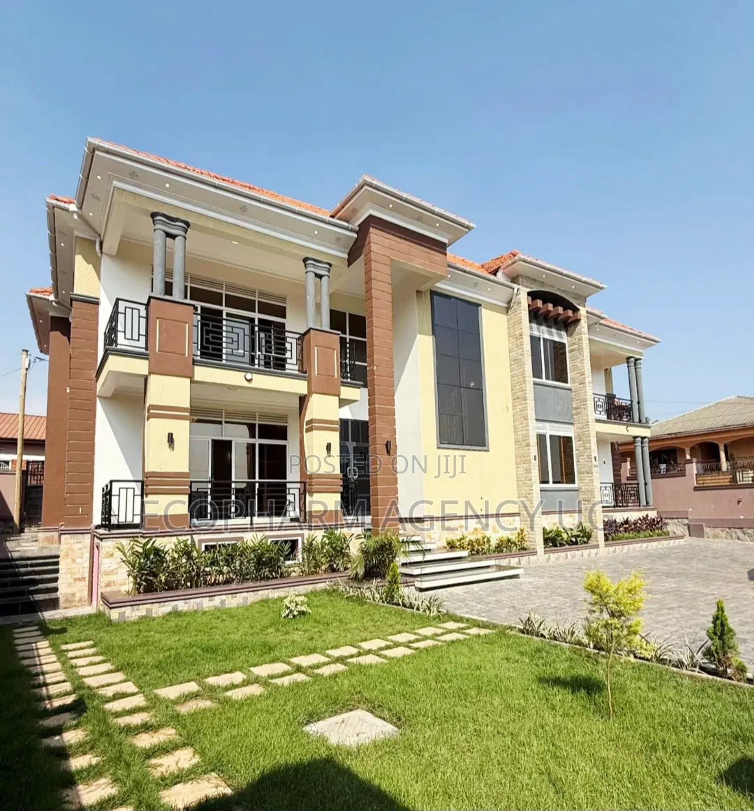5bdrm Duplex in Najjera, Central Division for sale