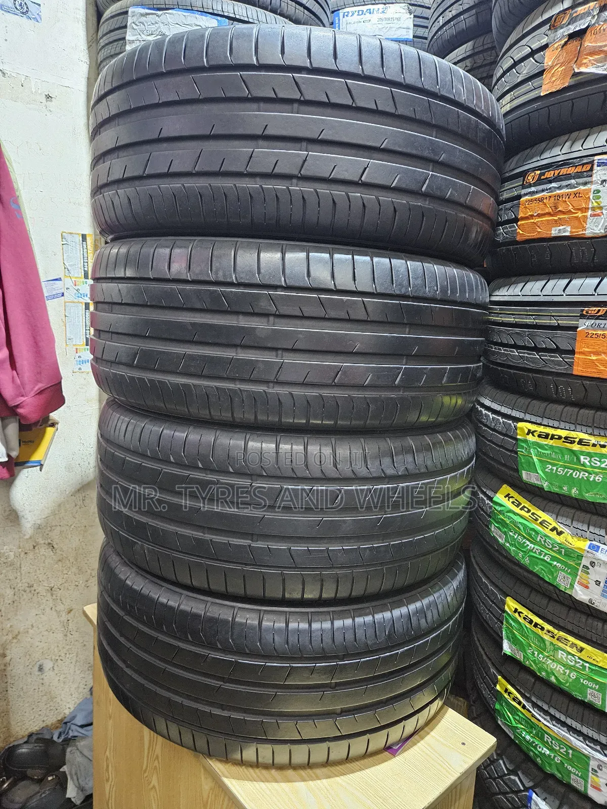 Its 265 45 R20 Direct 4rm Japan Toyo Tires When It Comes to Gd Tires.