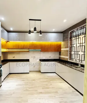 5bdrm Duplex in Najjera, Central Division for sale