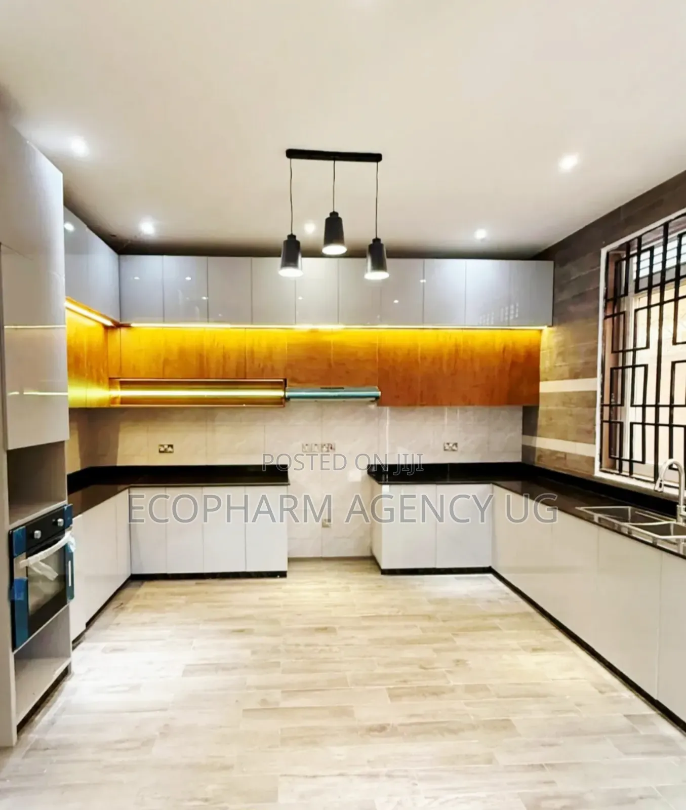 5bdrm Duplex in Najjera, Central Division for sale