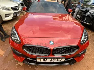 BMW Z4 2021 Maroon