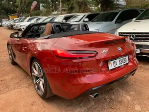 BMW Z4 2021 Maroon