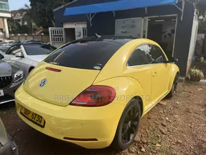 Volkswagen Beetle 2014 Yellow