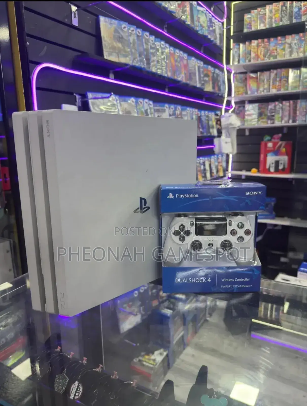 Playstation 4 Pro (Ps4 Pro) - Great Condition Comes With Over 25 Games