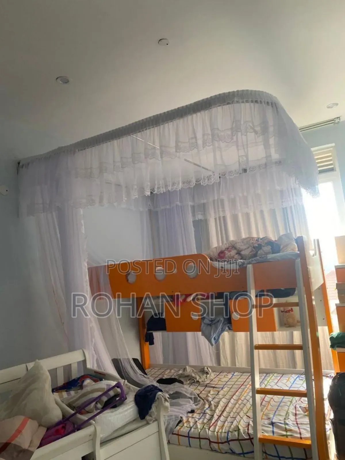 White Wall Mounted Net -6*6