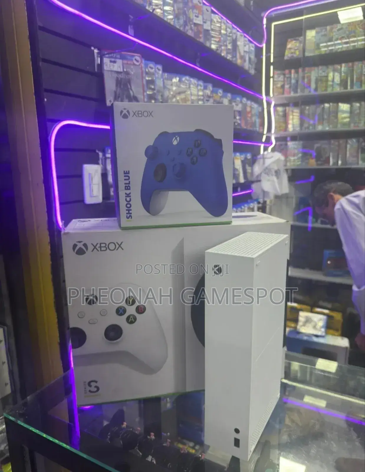 Premium Used Xbox Series S in a Prisitine Condition