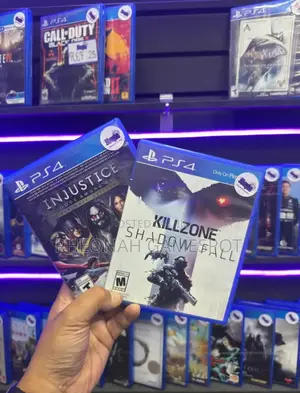 Injustice Gods Among Us, Kill Zone Shadow Fall Game CDS for Ps4
