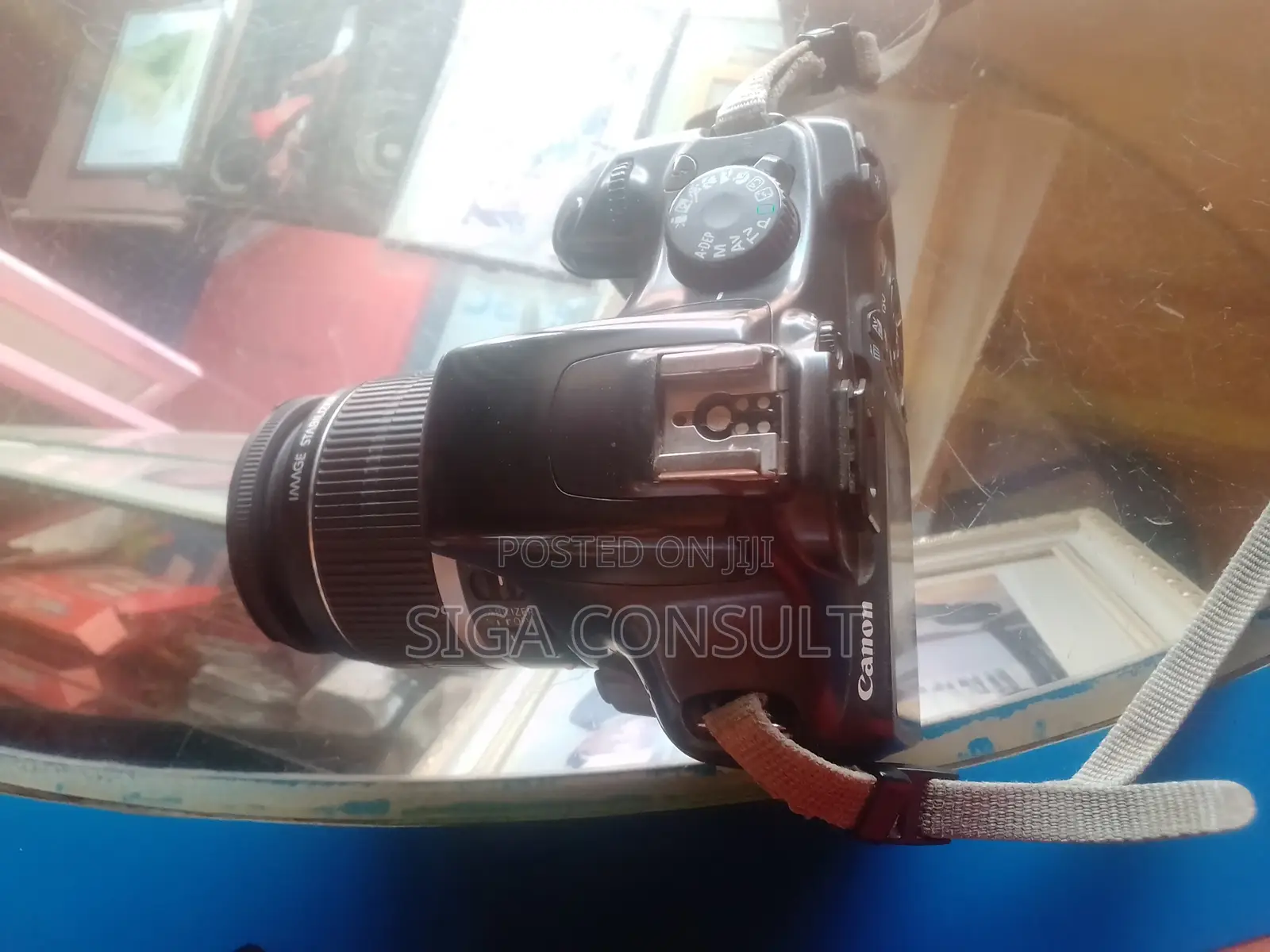 Canon 1100 Digital Camera Is Available for Sale in Bweyogerere