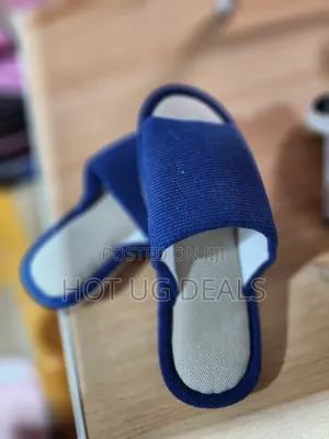 Warm Fluffy Lightweight Bedroom Indoor Sandals (38 -41) Size)