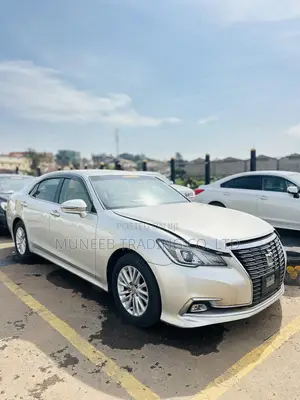 Toyota Crown 2015 Silver