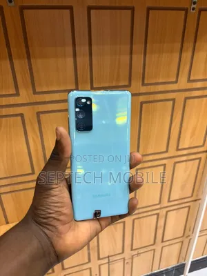 New Samsung Galaxy S20 FE 128 GB Blue