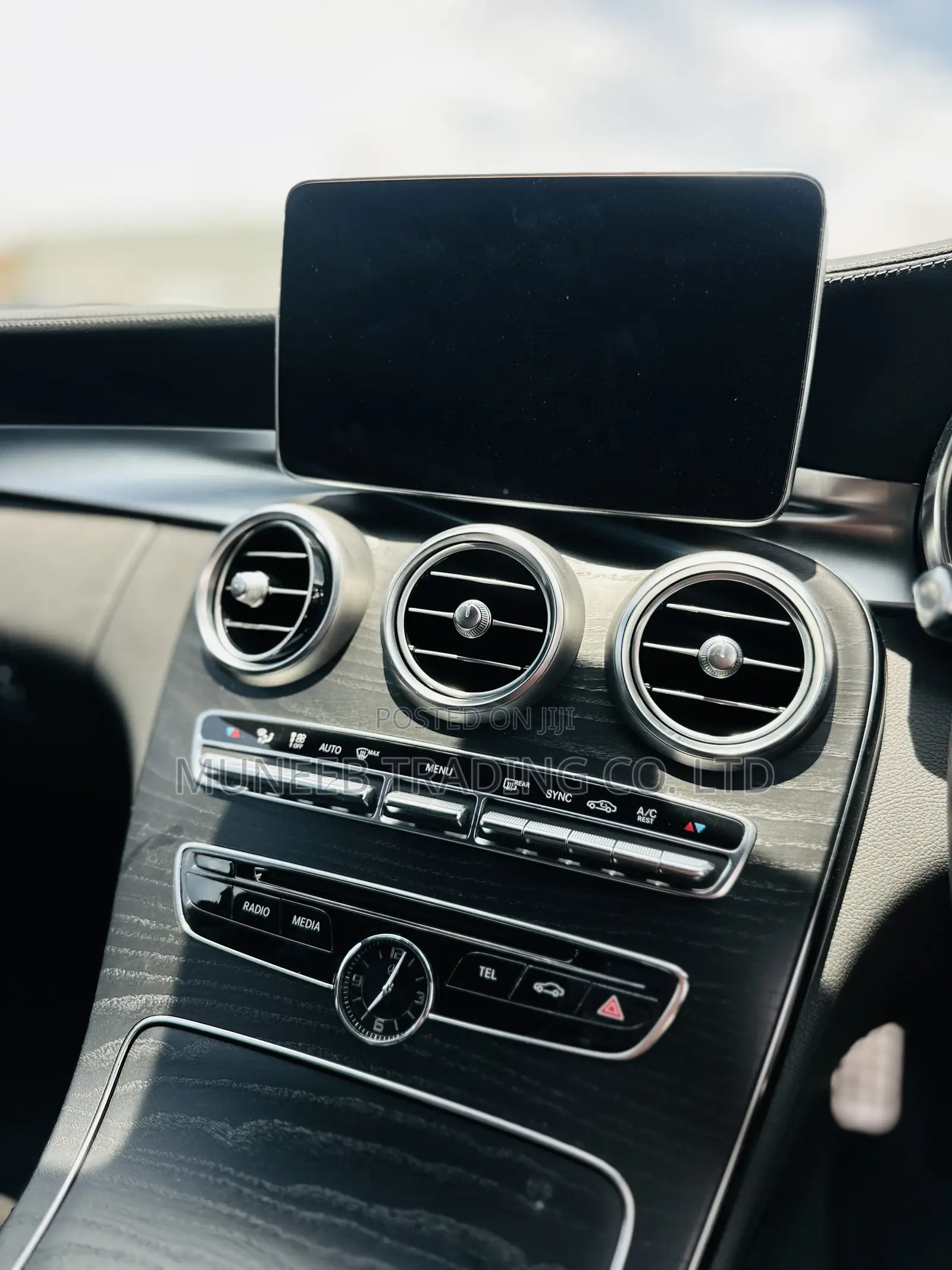 Mercedes-Benz C200 2017 White