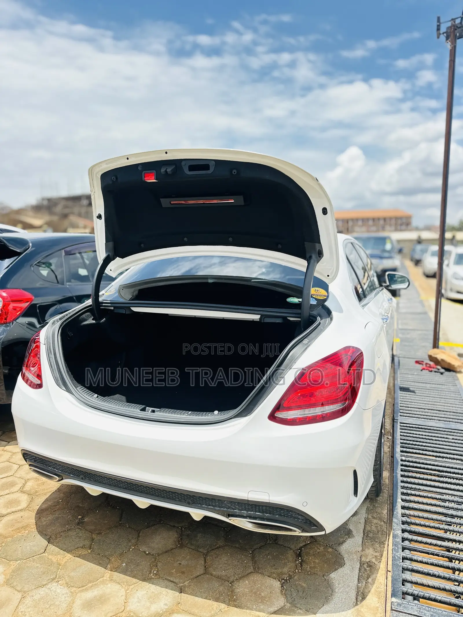 Mercedes-Benz C200 2017 White