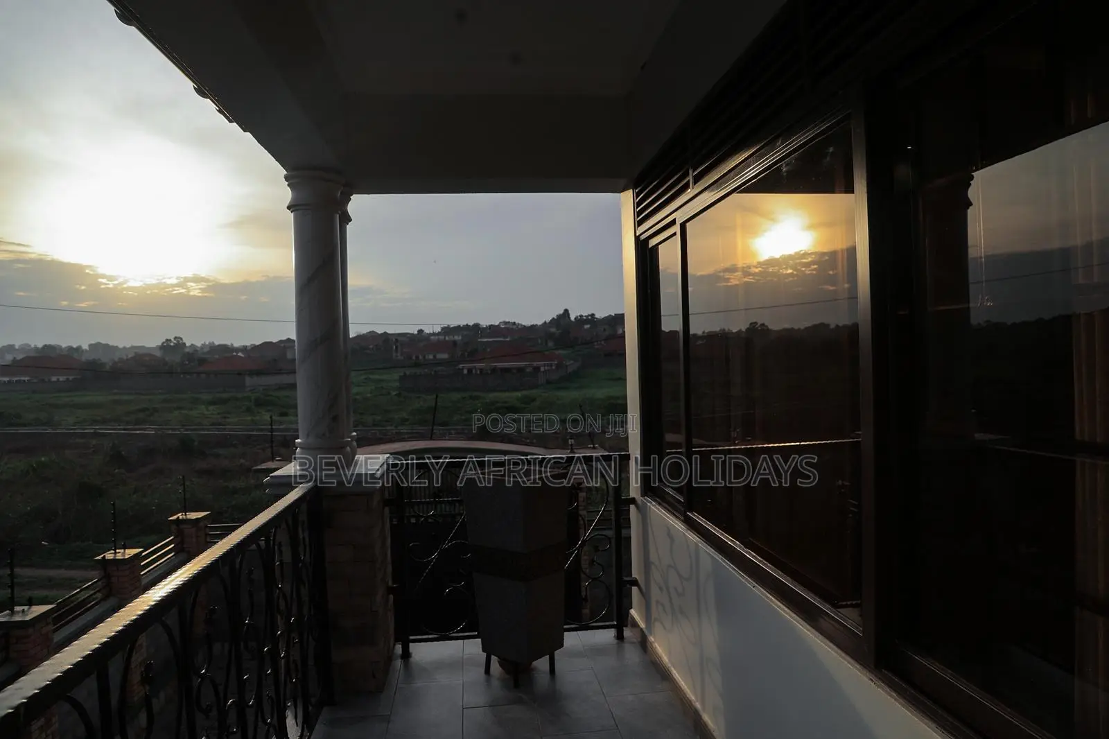 Furnished 4bdrm Villa in Kira for rent