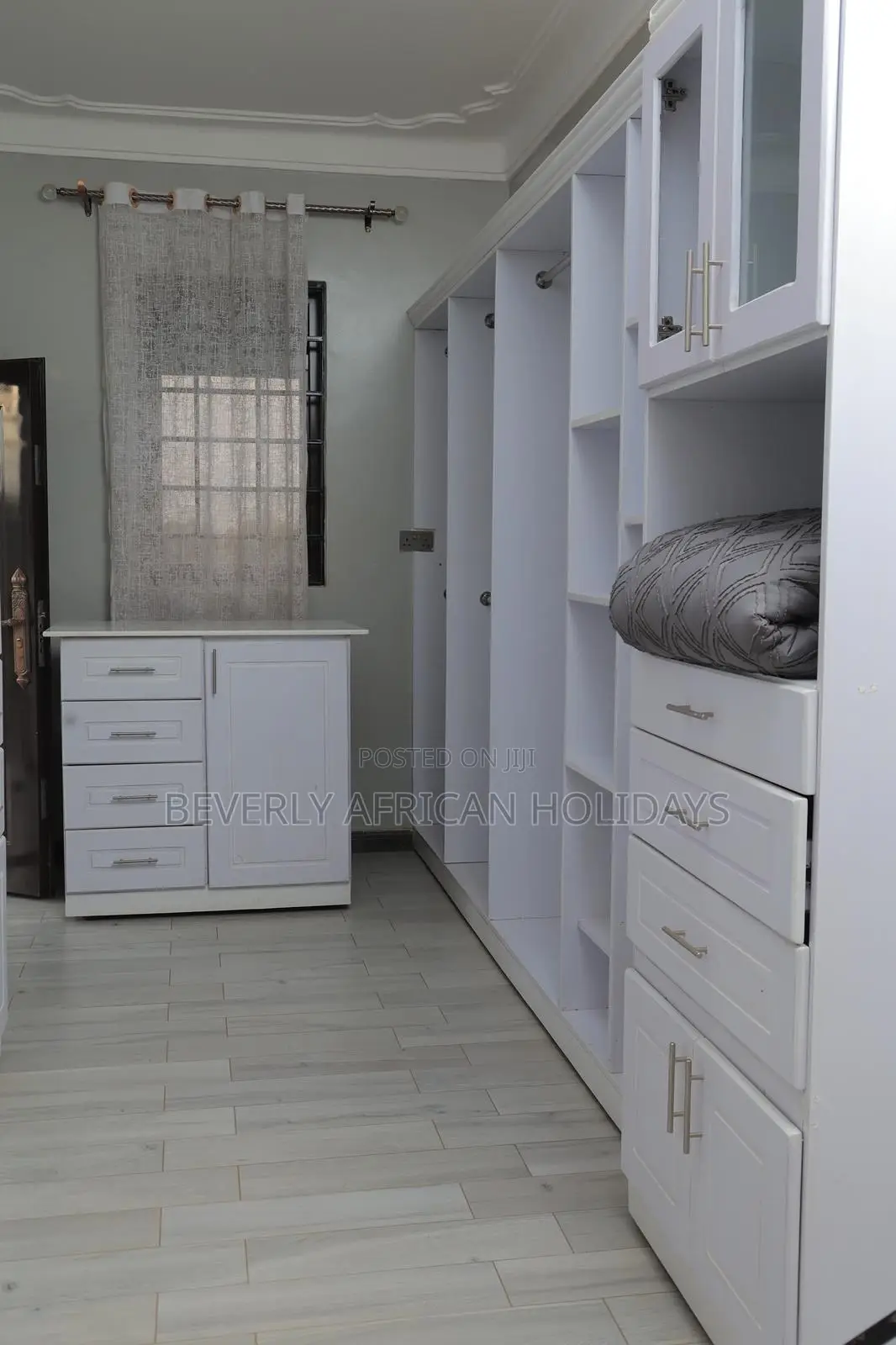 Furnished 4bdrm Villa in Kira for rent