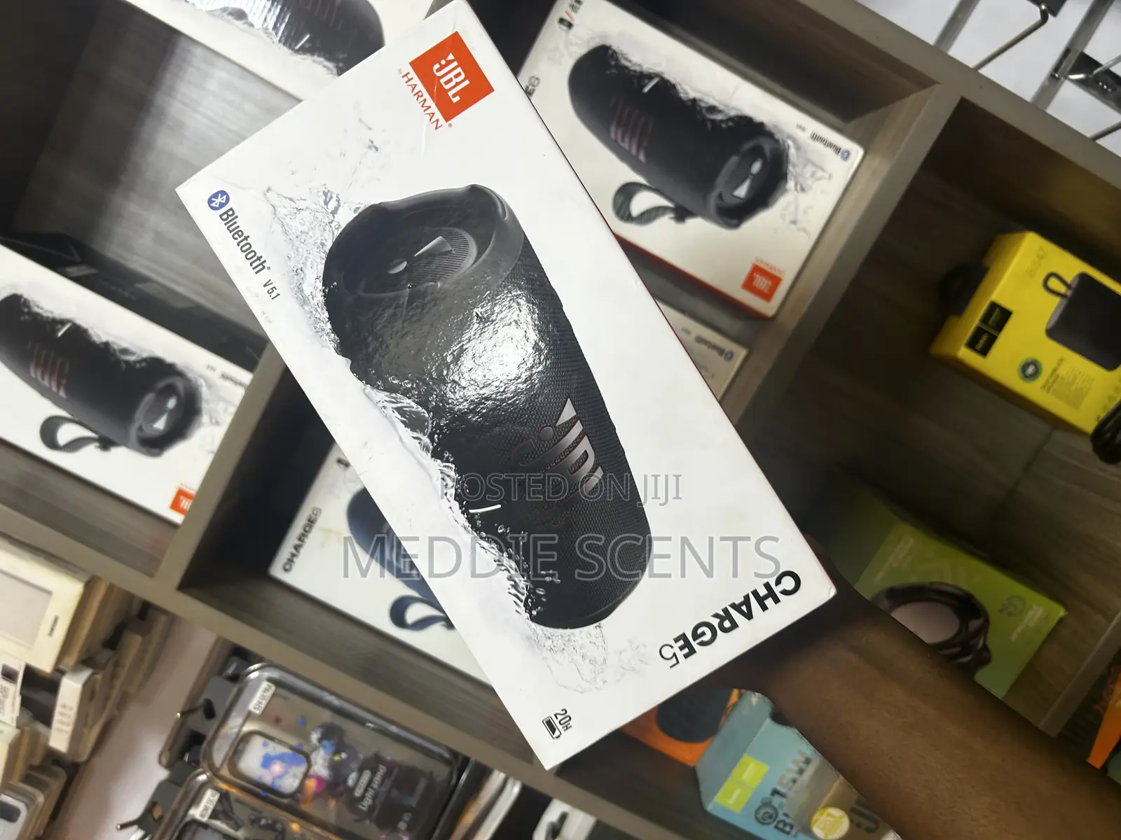 JBL Charge 5