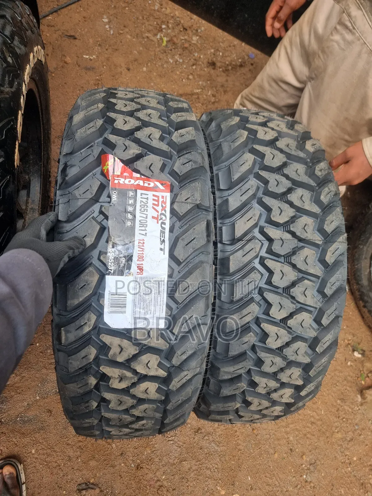 265/70r17 Roadx Tires Mudterrian.