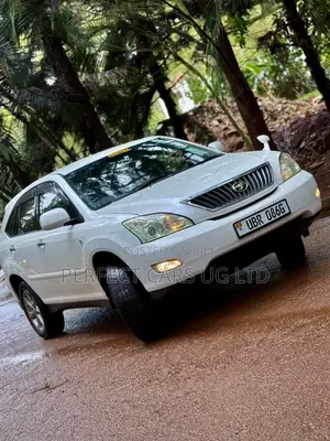 Toyota Harrier 2.4 2010 Off white