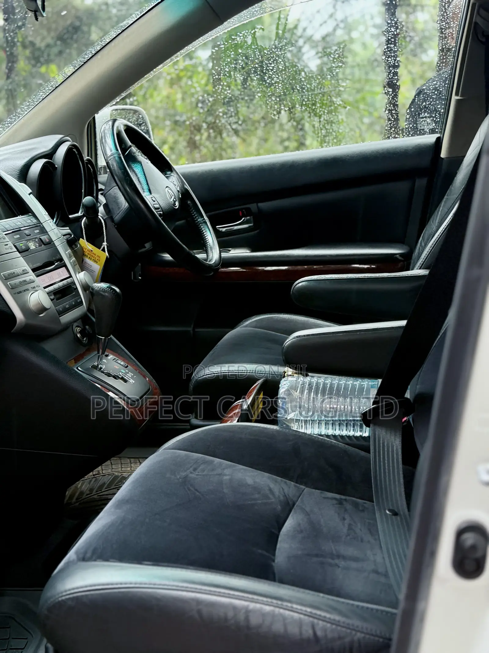 Toyota Harrier 2.4 2010 Off white