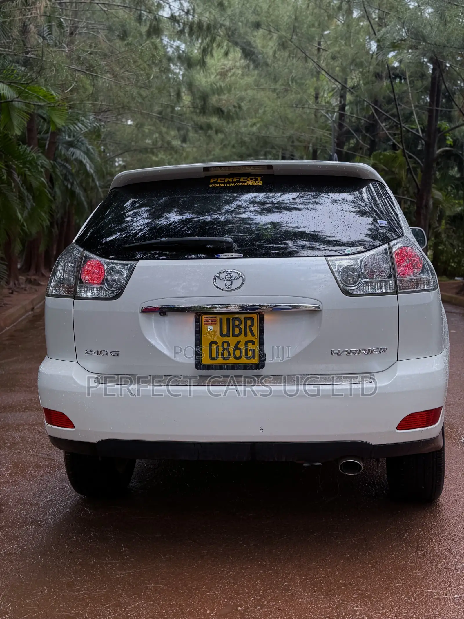 Toyota Harrier 2.4 2010 Off white