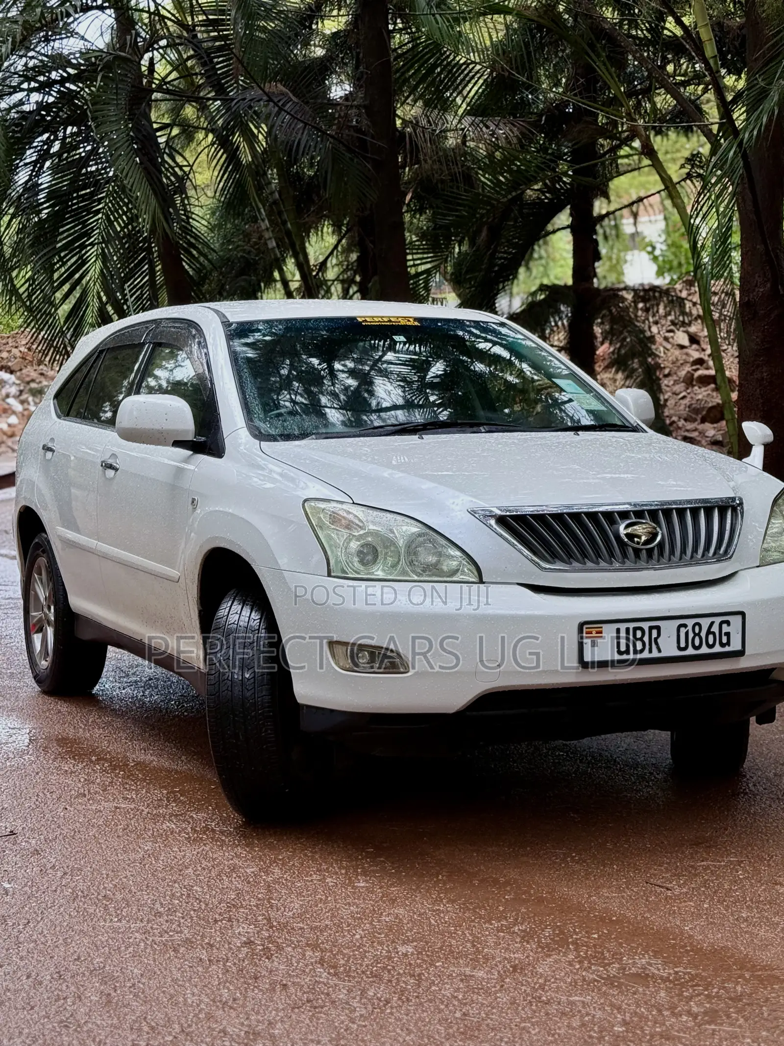 Toyota Harrier 2.4 2010 Off white