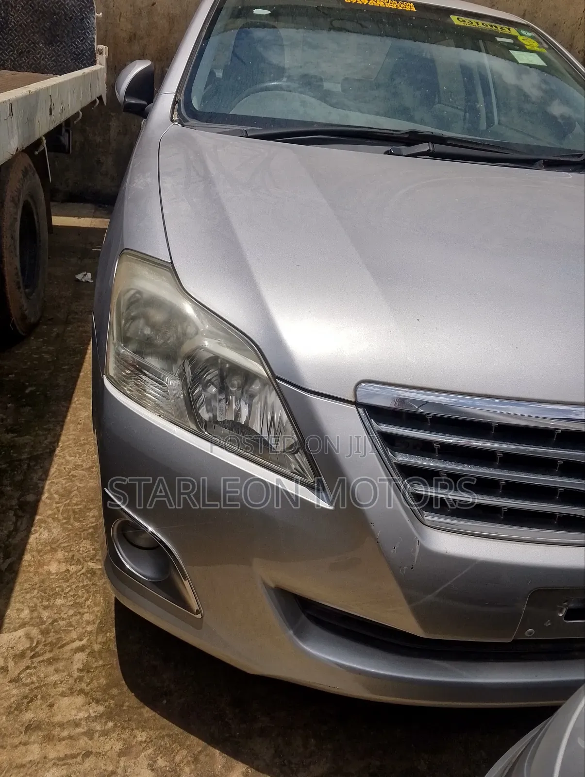 Toyota Premio 2012 Silver