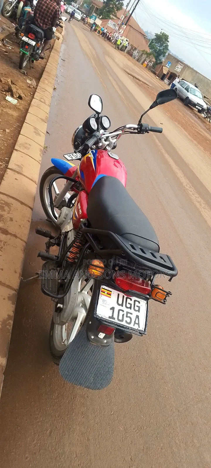 Bajaj Boxer 125 2024 Red