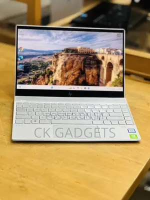 Laptop HP Envy 13t 16GB Intel Core I7 SSD 512GB