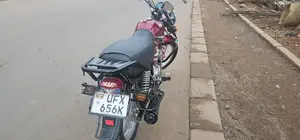 TVS HLX 125 2023 Red