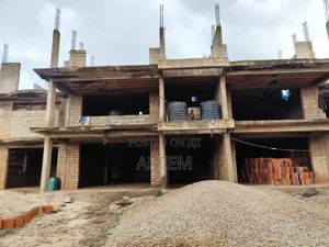 5bdrm Block of Flats in Wakiso / Wakiso for sale