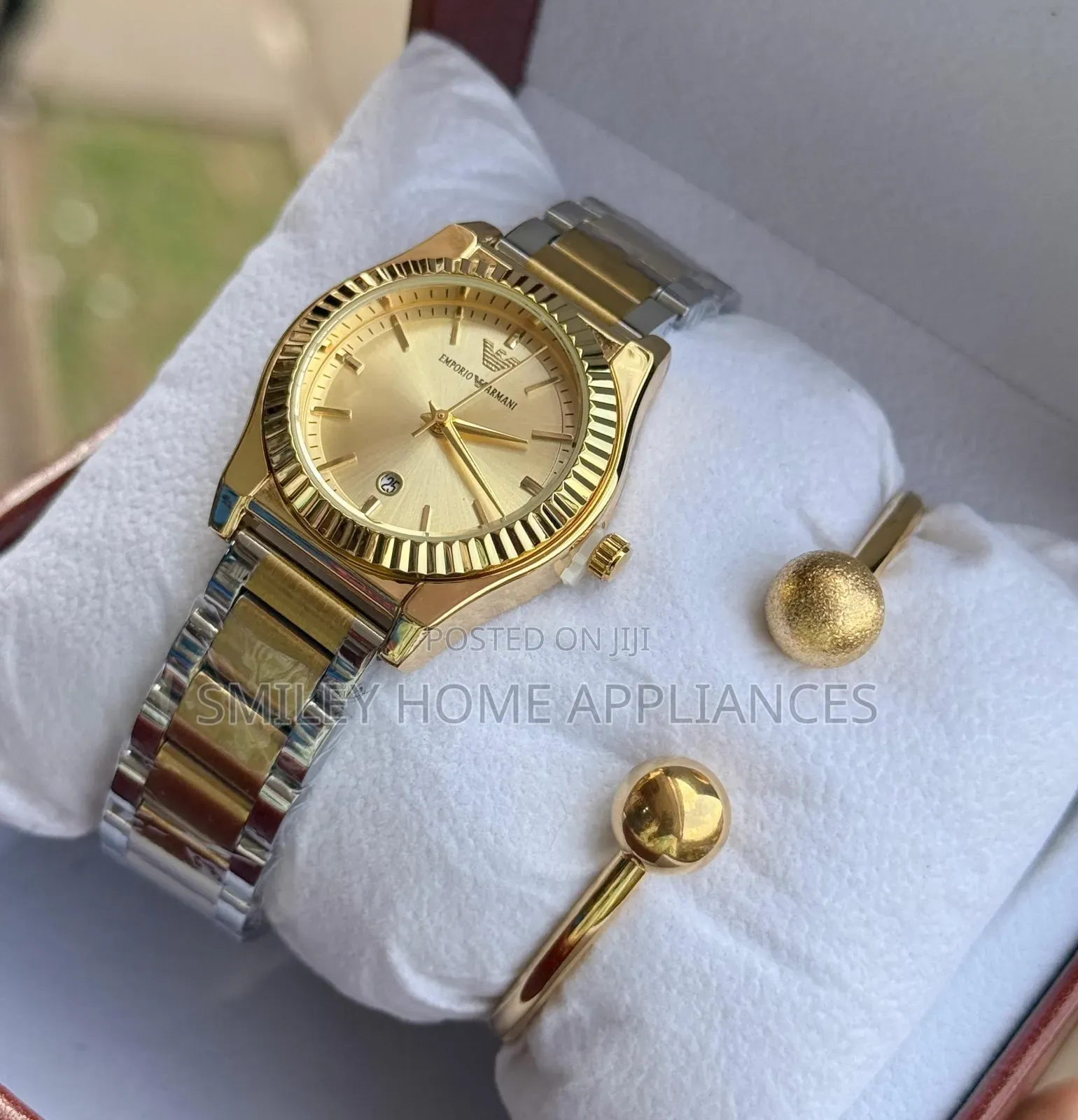 Golden Ladies' Emporio Armani Wrist Analog Time Piece With a Bracelet