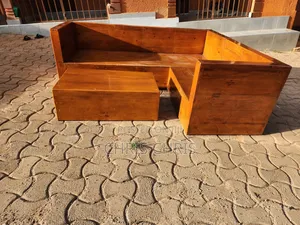 Pallet Box Chair With Table