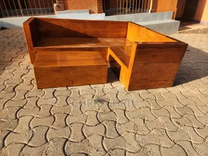Pallet Box Chair With Table