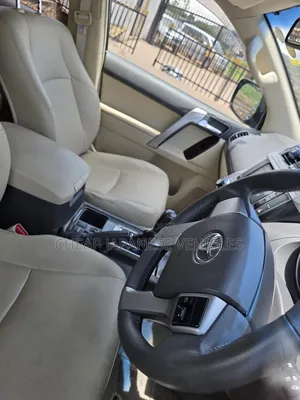 Toyota Land Cruiser Prado 2.8 2017 Black