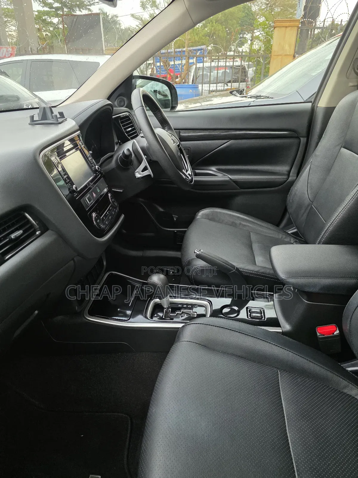 Mitsubishi Outlander 2016 Beige