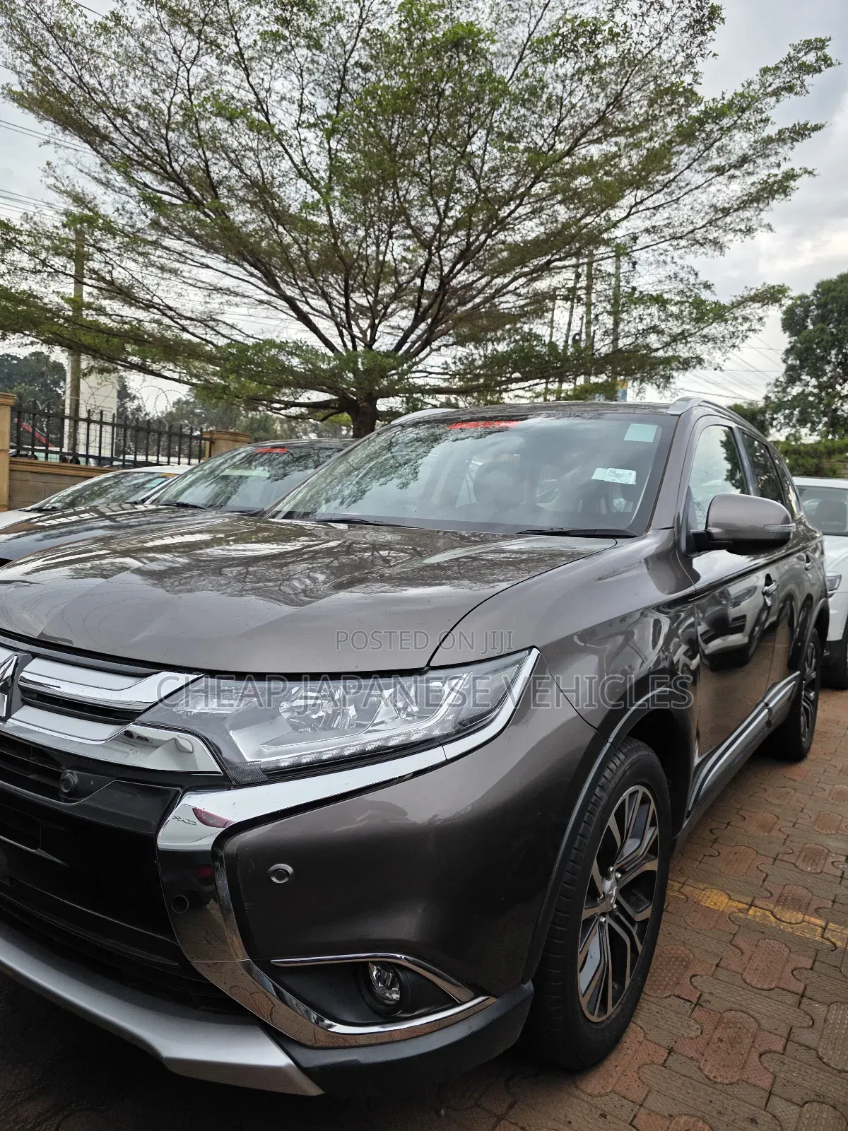 Mitsubishi Outlander 2016 Beige