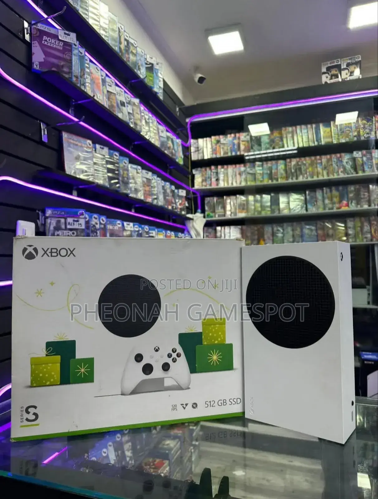It's Here! The Brand New Xbox Series S.