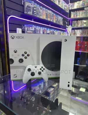 Xbox Series S Full Set: Unbox Next-Gen Gaming Today.