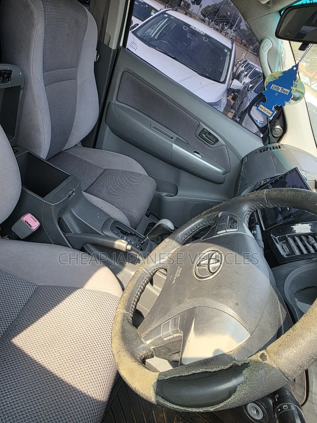 Toyota Hilux SR5 4x4 2013 White