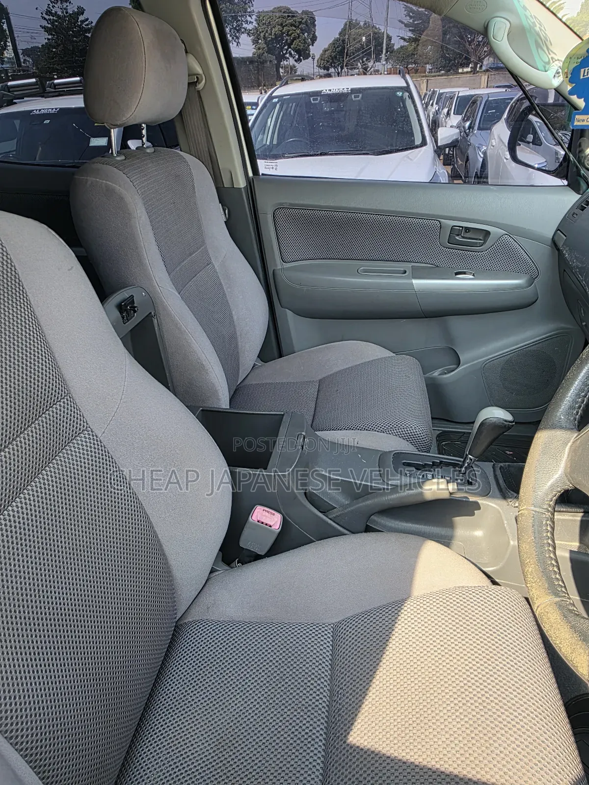 Toyota Hilux SR5 4x4 2013 White
