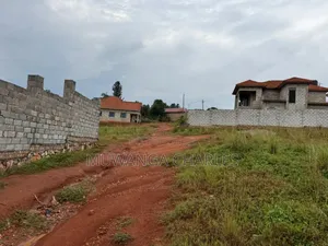 Plot on Sale in Kira