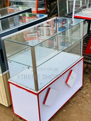 Greco Port / Display Glass Counter / Mirror 3ft