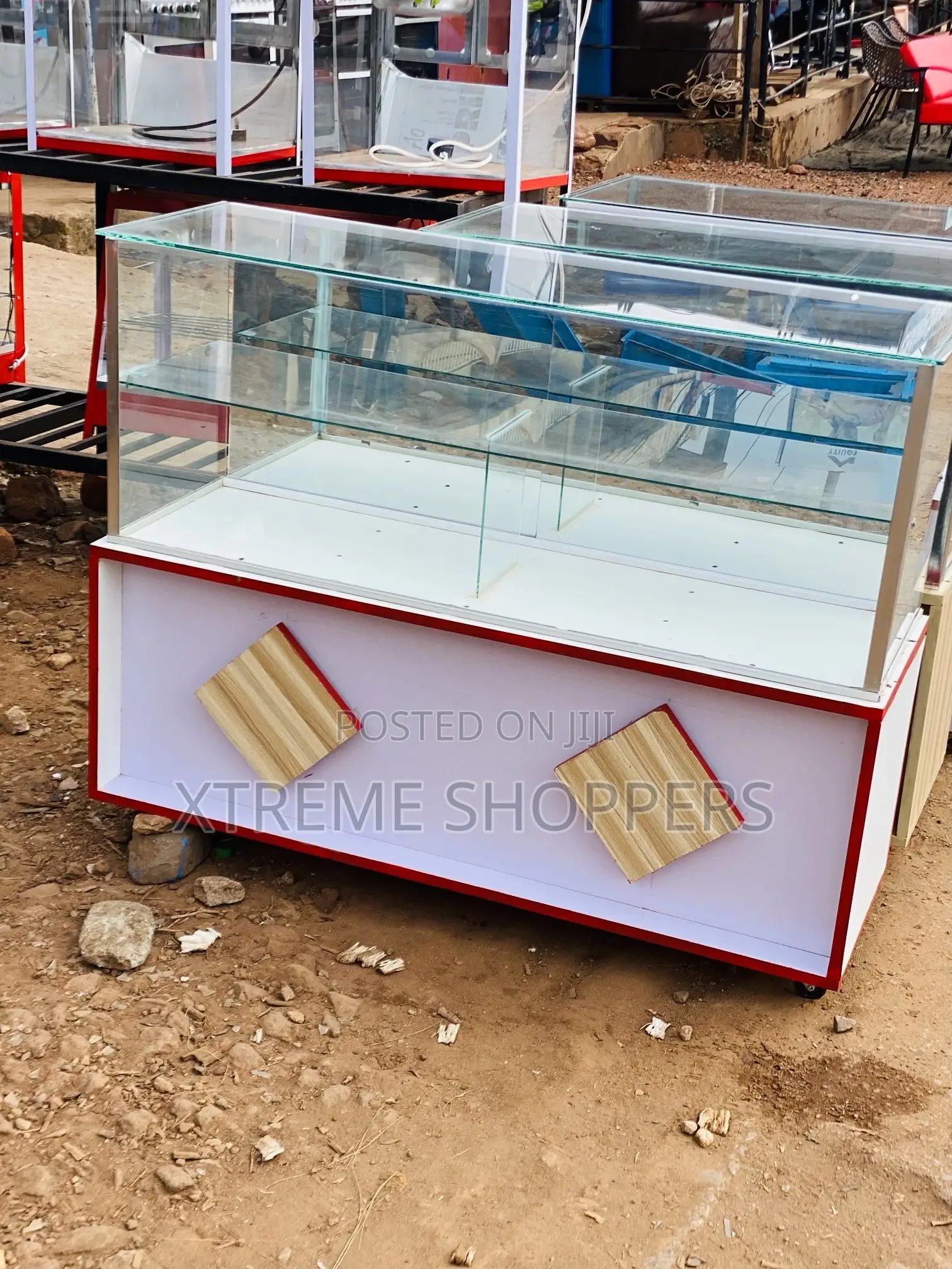 More Stock/ Full Stocked Inside/ Display Counter/Glass