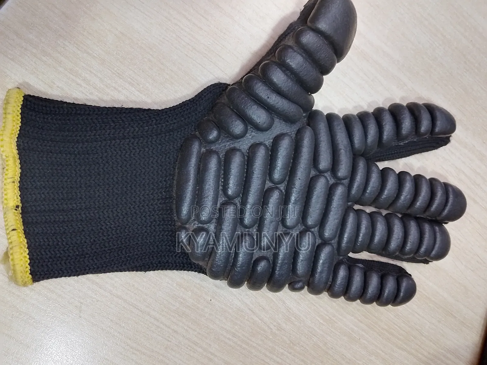 Portwest A790 Anti-vibration Gloves