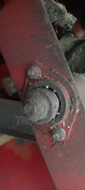 Combine Havester Sells and Repair