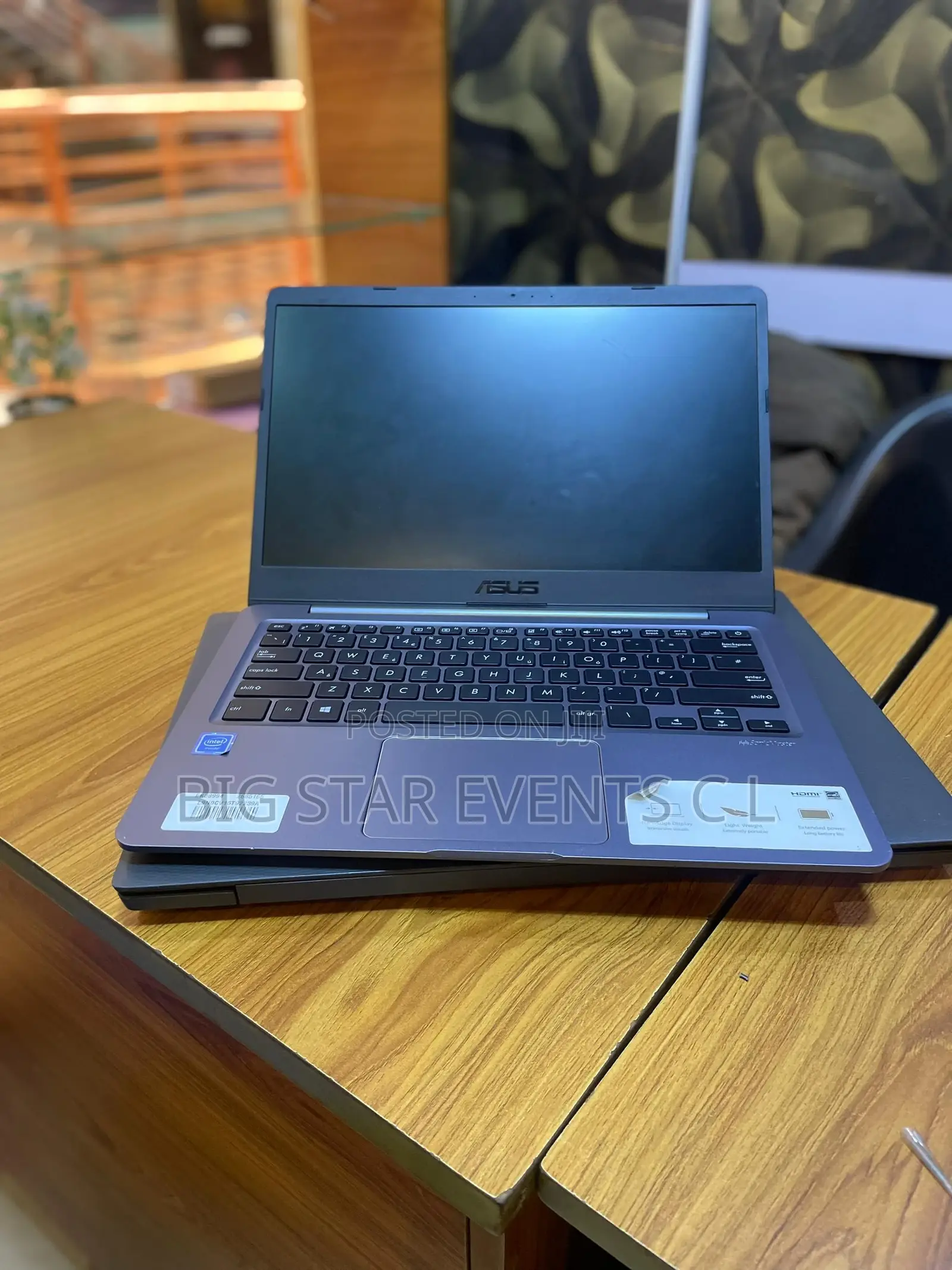 Laptop Asus 4GB Intel Celeron SSD 60GB