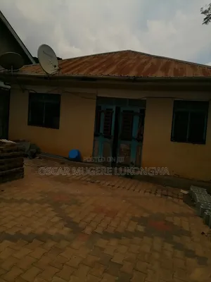3bdrm House in Jitiu Estate, Rubaga for rent