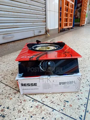 Besse Single-Burner Gas Stove With a Glass Top.