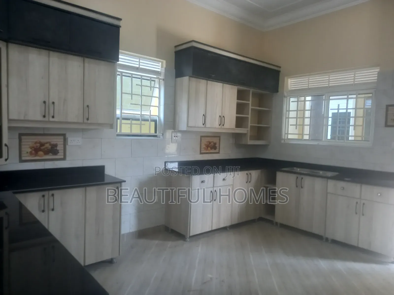 Furnished 4bdrm Bungalow in Kira for sale